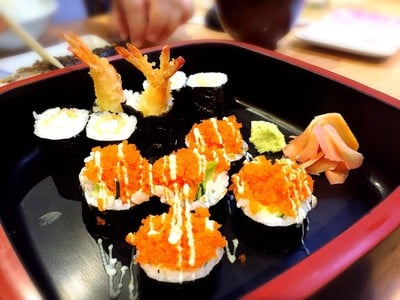 ซูชิรวม-เทมปุระไข่กุ้ง