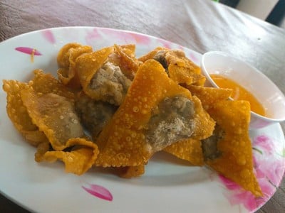 เมนูของร้าน มานาก๋วยเตี๋ยวหมูตำลึง **กรณีไม่มีตำลึง จะใส่ผักบุ้งแทน**