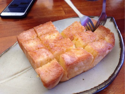 ขนมปังเนย นม