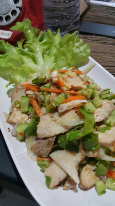 ยำไก่ย่าง