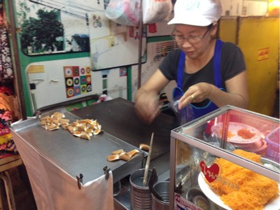 ขนมเบื้องเจ้เจี๊ยบ ตลาดโต้รุ่งหัวหิน