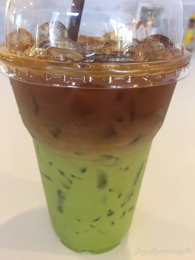 ชาเขียวกาแฟเย็น