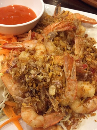 กุ้งทอดกระเทียม