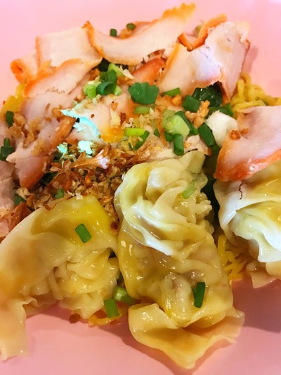 บะหมี่เกี๊ยวแห้ง