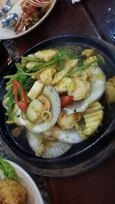 หอยเชลล์ผัดเนย