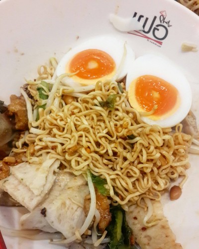 มาม่าไข่เยิ้ม