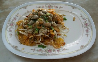 หอยแมลงภู่ทอดราดหอยนางรม(พิเศษ)(หอยทับหอยพิเศษ)