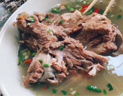 เมนูของร้าน โกวนัน แซ่บถึงใจ สาขาระยอง  ตามสั่ง,ส้มตำ,ก๋วยเตี๋ยว,ของทานเล่น(Gownan Street Food 24Hrs) สาขา ระยอง