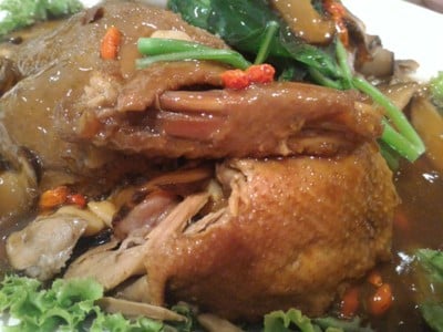 เป็ดอบยอดผัก