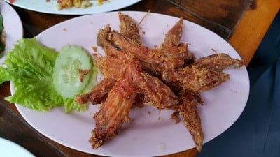 ปีกไก่ทอด