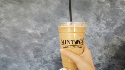 คาปูชิโน่เย็น D