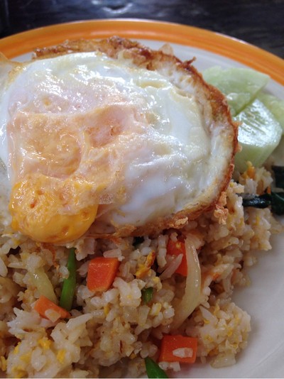 ข้าวผัดไข่ดาว