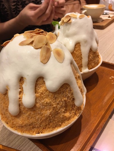Thai tea Kakigori  .