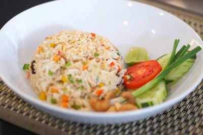 Thirty 3 Cafe (33 คาเฟ่) เพชรบุรี 33 กรุงเทพ Thirty 3 Cafe (33 คาเฟ่) เพชรบุรี 33 กรุงเทพ