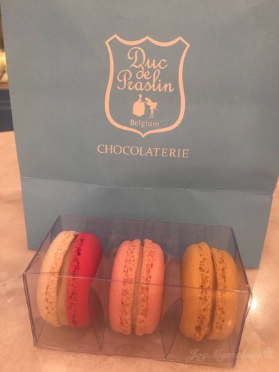 มาการอง