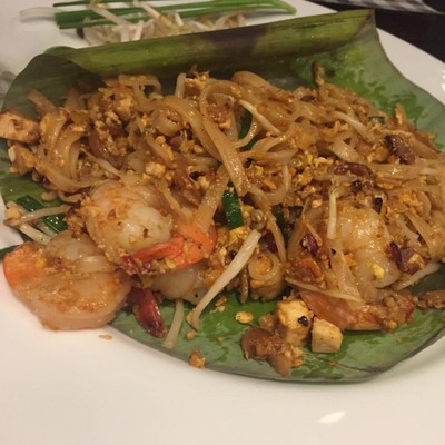 ผัดไทยกุ้งสด