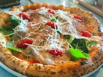 เมนูของร้าน Peppina (Real Italian Pizza)  พร้อมพงษ์