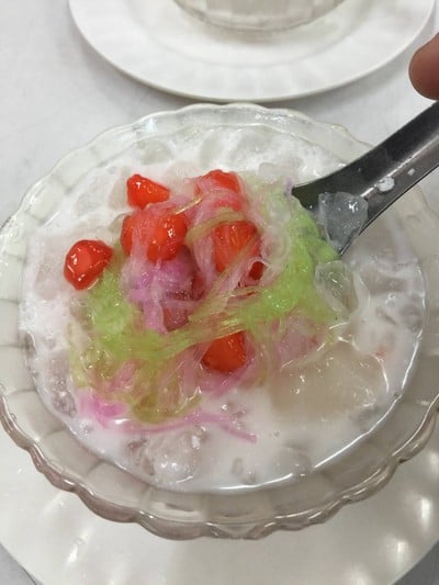 ทับทิมกรอบแม่ดวงพร (ทับทิมกรอบวงเวียนใหญ่) วงเวียนใหญ่ (ลาดหญ้า)