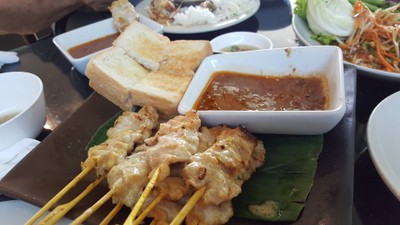 สามเสนวิลล่า ต้นตำรับเบียร์วุ้นแก้วแช่เจ้าแรกของไทย ราชพฤกษ์