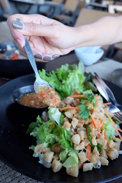 ยำกากหมู
