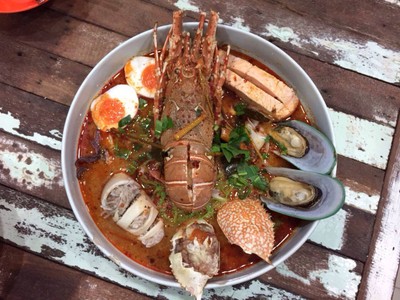 เมนูของร้าน พี่อ้อ ก๋วยเตี๋ยวต้มยำ เพชรบุรี