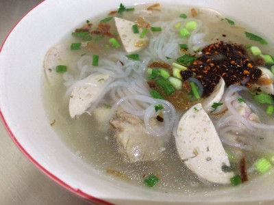 40฿ แบบใส่กระดูกซี่โครงหมู กับหมูยอ