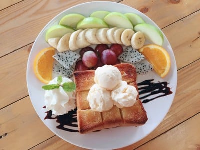 ครอสโร้ด คาเฟ่ สเปเชียลตี้ คอฟฟี่ ในตัวเมืองสุโขทัย