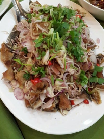 ยำปลาสลิด