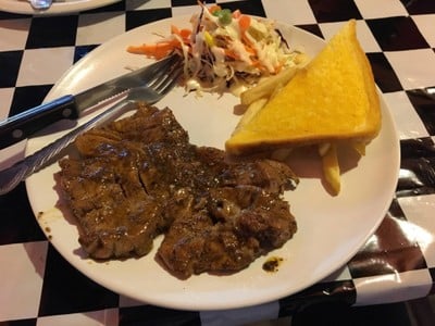 สเต็กหมูพริกไทยดำติดมัน