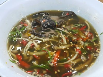 อาหาร หรือ เครื่องดื่ม