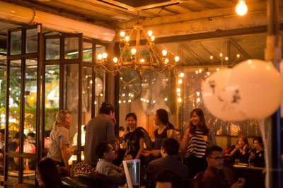 เสวนาพาเพลิน