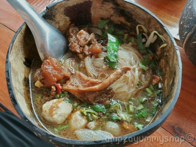 ก๋วยเตี๋ยวเนื้อธรรมดา