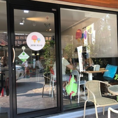 หน้าร้าน Janie Scoop นิมมาน