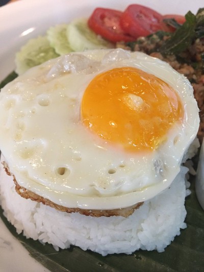 ไข่ดาวเกือบสุก
