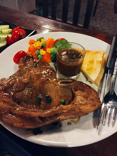 อาหาร หรือ เครื่องดื่ม