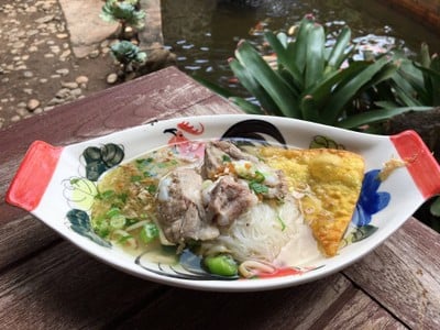 ก๋วยเตี๋ยวหมูสวนดอก (PIG NOODLE SUAN DOK RESTAURANT) ก๋วยเตี๋ยวหมูสวนดอก (PIG NOODLE SUAN DOK RESTAURANT)