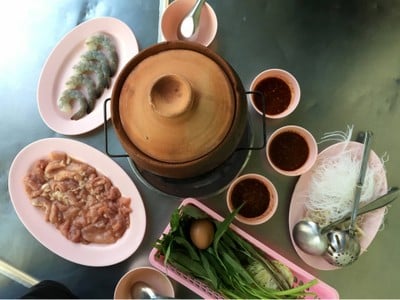 เมนูของร้าน จุ่มลาดหญ้าหน้าสหกรณ์