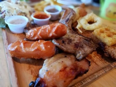 เมนูของร้าน เดอะ ซัปเปอร์ สเต็ก ถนนไทยอาคาร