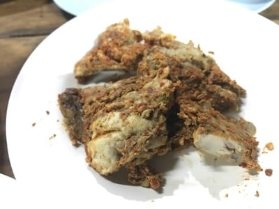 เมนูของร้าน ลาบบังเกอร์ ริมน้ำปิง