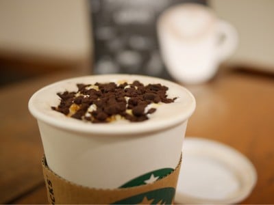 Starbucks (สตาร์บัคส์) บีทูเอส เซ็นทรัล ชิดลม Starbucks (สตาร์บัคส์) บีทูเอส เซ็นทรัล ชิดลม