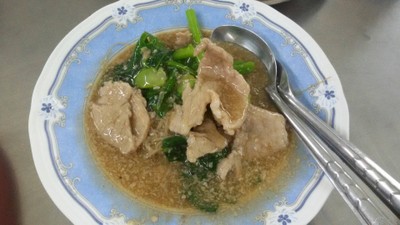 ราดหน้ารัตนาธิเบศร์ (Rad Na Rattanathibet) ราดหน้ารัตนาธิเบศร์ (Rad Na Rattanathibet)