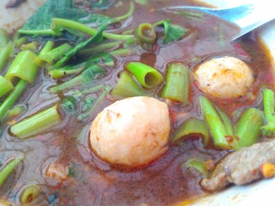 เกาเหลาน้ำตกหมู