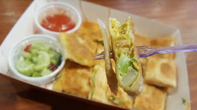 นายหัว พลัส โรตี ชาชัก (Naihua Plus Roti Chachuk) เซ็นทรัลบางนา นายหัว พลัส โรตี ชาชัก (Naihua Plus Roti Chachuk) เซ็นทรัลบางนา