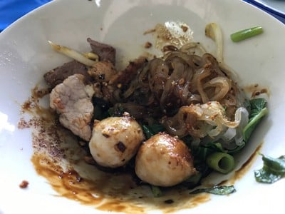 ก๋วยเตี๋ยวเรือเส้นเล็กแห้ง