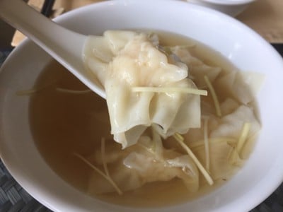 เกี๊ยวน้ำปูชามนี้อร่อยกลมกล่อมทั้งชามเลย