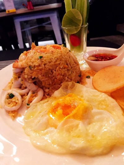 ข้าวผัดทะเล