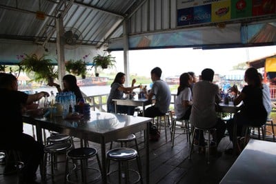 บรรยากาศ เป็ดพะโล้ นายหนับ ดอนหวาย