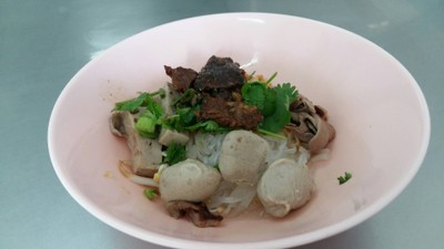 ลูกชิ้นชุมพล นครราชสีมา