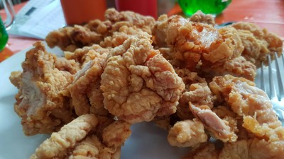 อาหาร หรือ เครื่องดื่ม