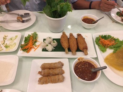 กุ้งพันอ้อย /แหนมเนือง